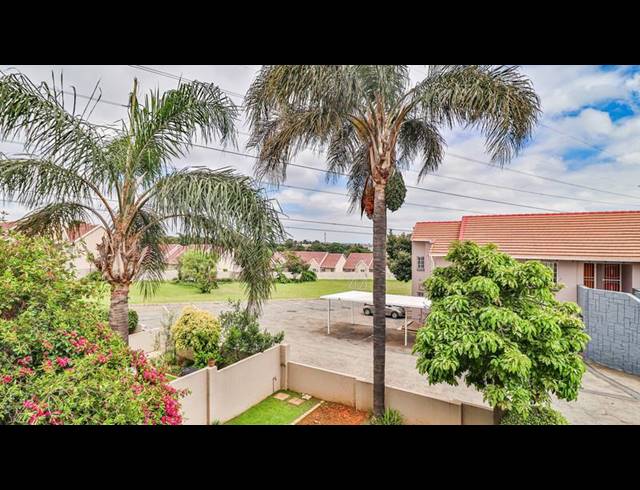 2 BEDROOM APARTMENT FOR SALE IN EDEN GLEN